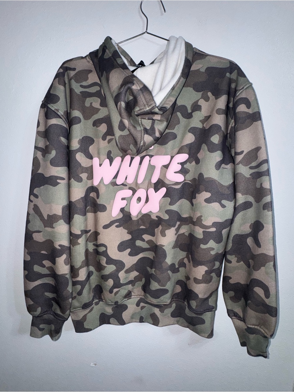 nwt $75 white fox Women’s Camo Hoodie sweatshirt Green XS / S oversized offstage - Picture 5 of 6